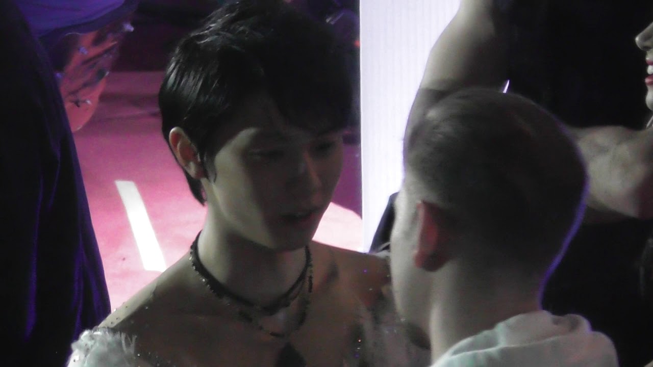 Grand Prix Final Torino 2019 Yuzuru Hanyu - Gala Exhibition relax moments 07
