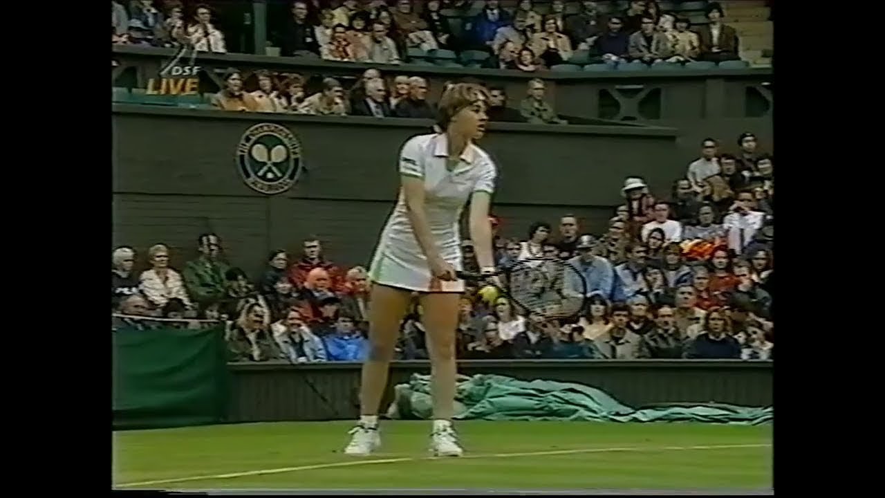 Martina Hingis vs Olga Barabanschikova Wimbledon 1997 (1.Set partly + 2.Set)