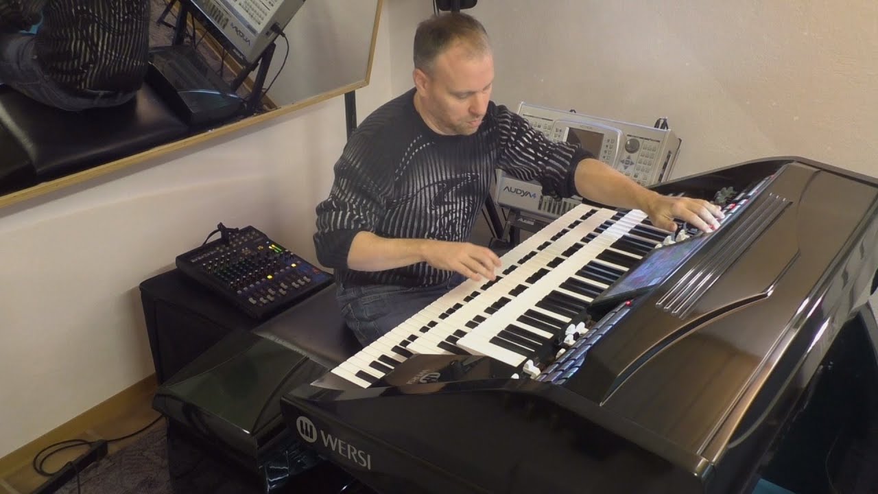 Hans Zimmer: The Final Ascent - No time to die (James Bond ) / Frank Heinen - WERSI Sonic OAX 1000