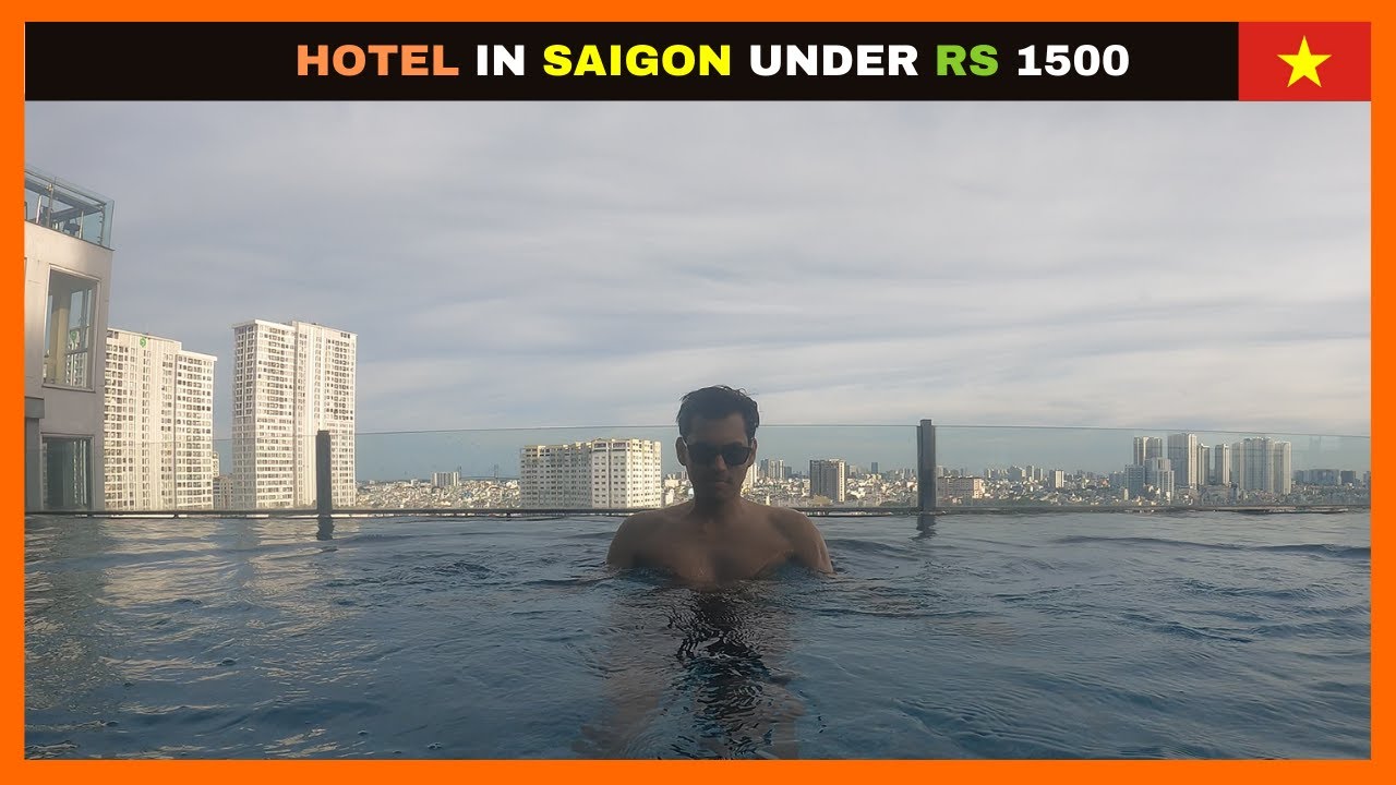 Staying in Capsule Pod | Saigon | Vietnam | Marathi