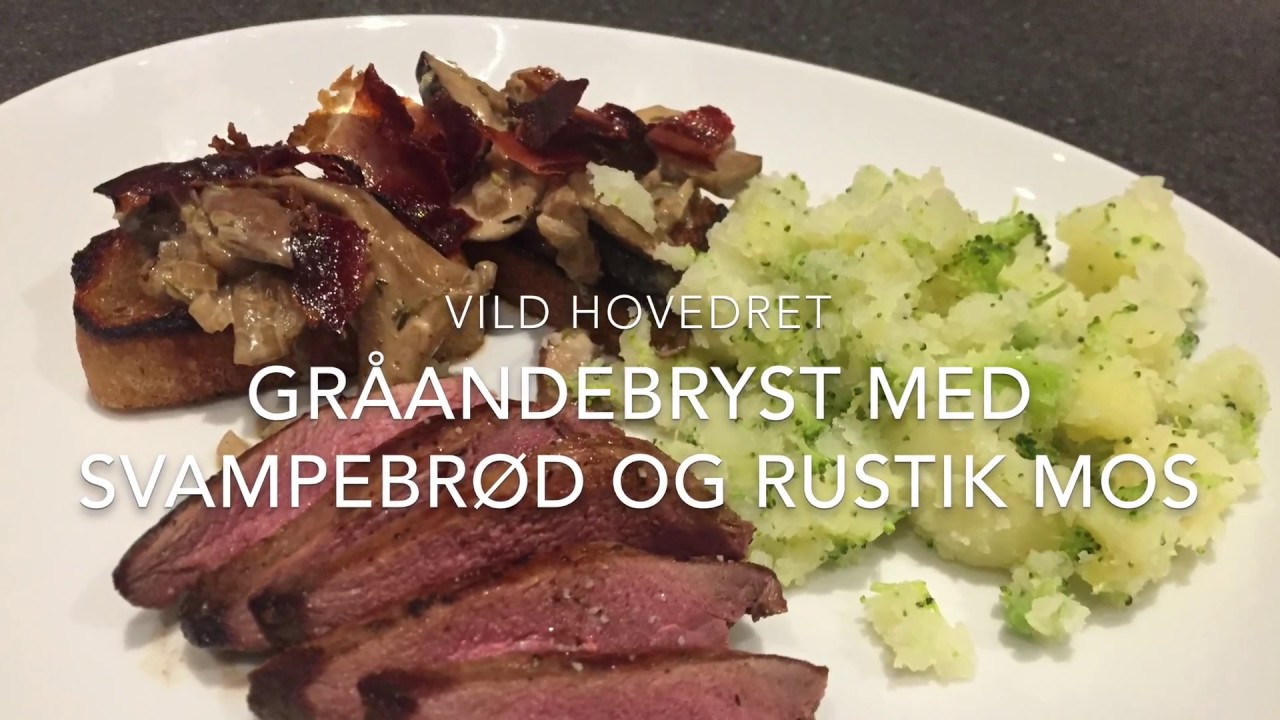 Stegt gr&aring;and med svampebr&oslash;d og rustik mos