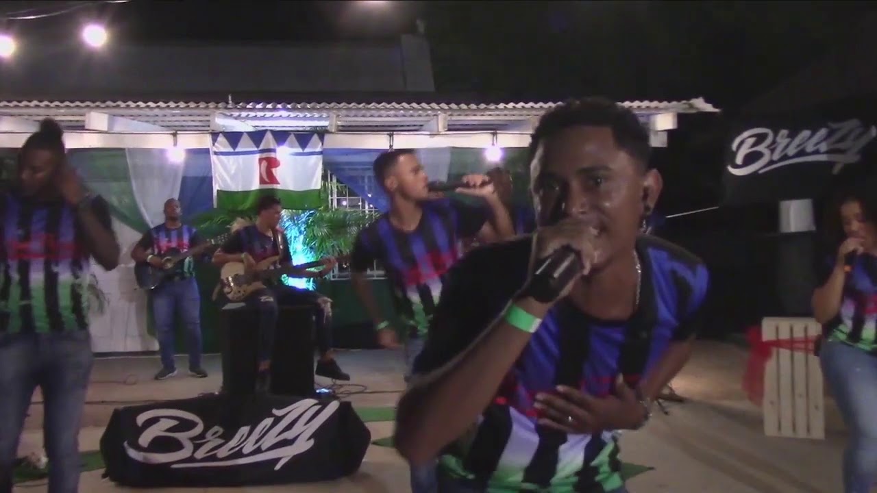 Den Bon So (Live) - JC & Friends ft. JC