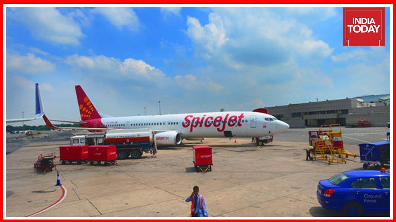 Spice Jet Flight Delayed By Three Hours Creates Chaos At Delhi Airport