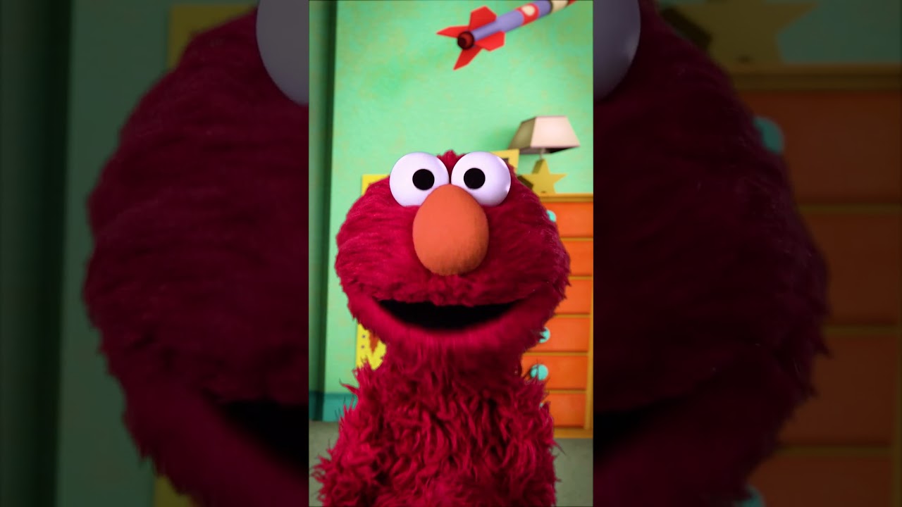 Elmo's Outfit of the Day #sesamestreet