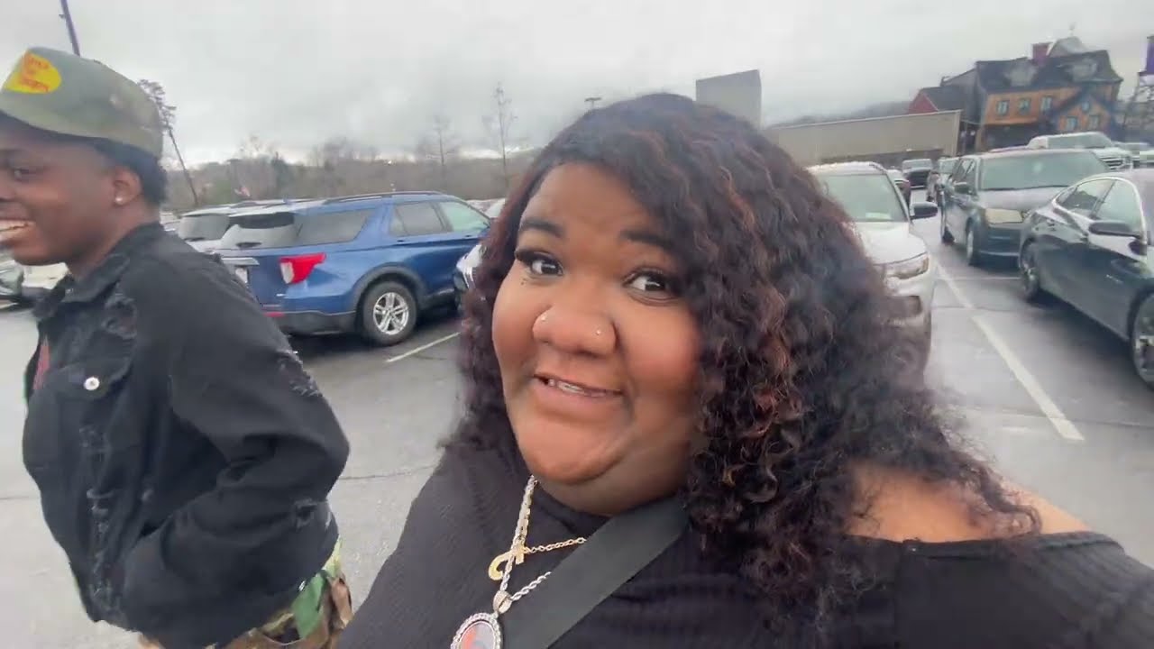 Piegon Forge & Gatlinburg Vacation Vlog! Attractions, Food & Family FUN! 
