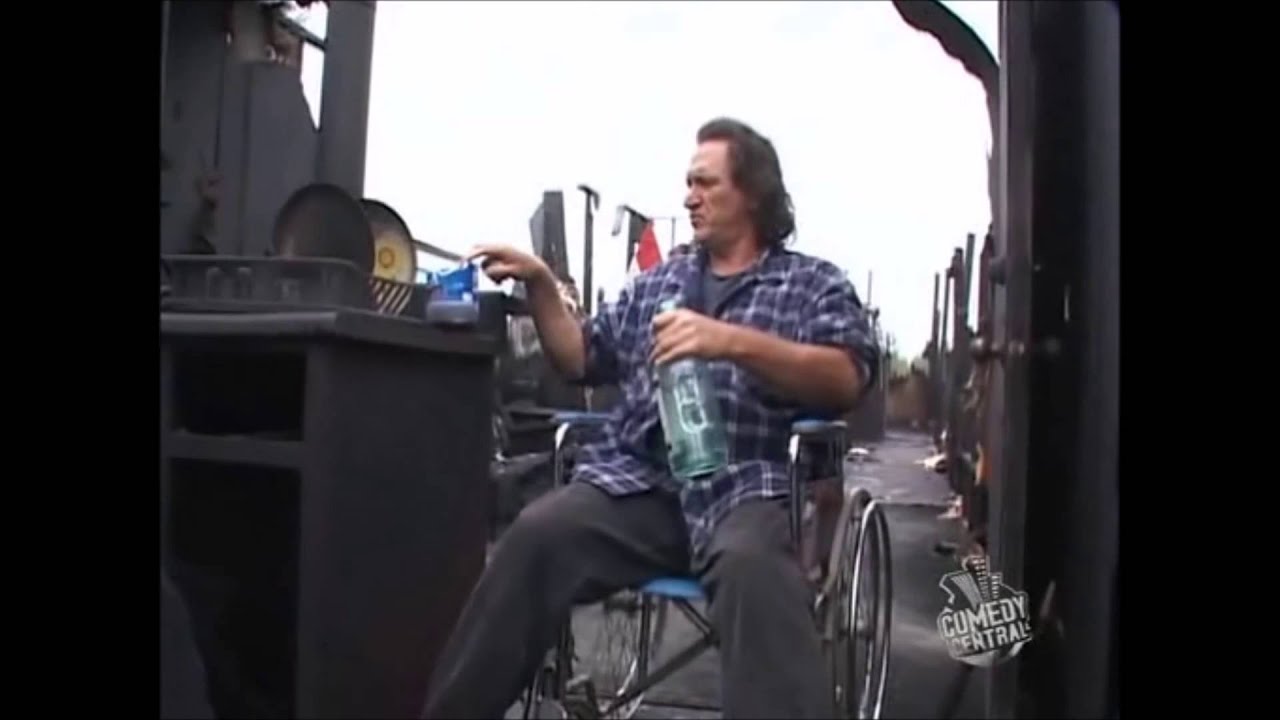 Chłopaki z Barak&oacute;w - Spalony barak