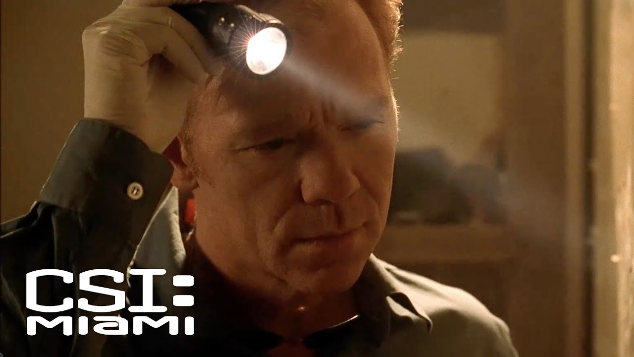 Horatio Deals with the Aftermath of the Explosion