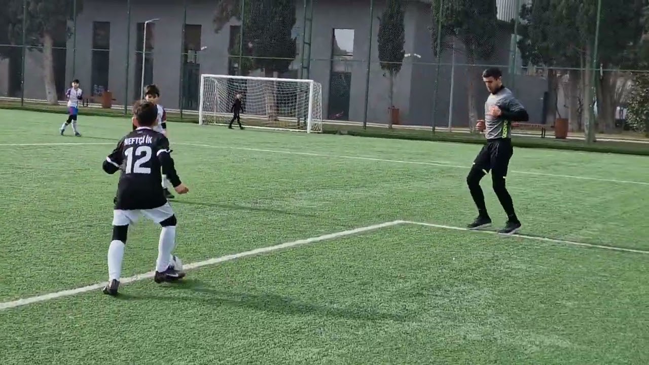 08.02.2026.Respublika çempionatı.U-12 liqası.V-Tur.A qrupu.Neftçi İK İB-3:0-Bayern Baku.1-ci hissə.