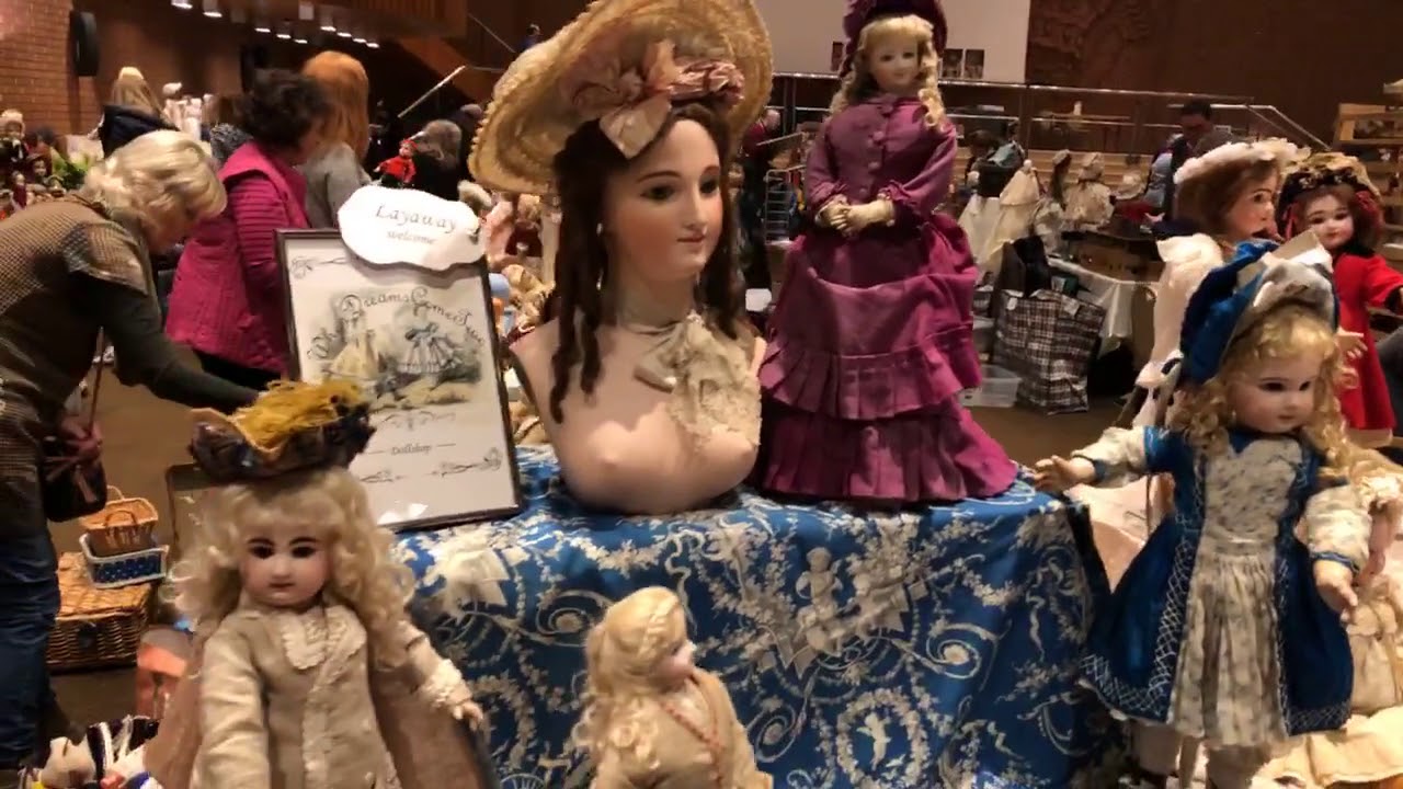 Behind the Scenes at the London Doll and Bear Show - WOW!