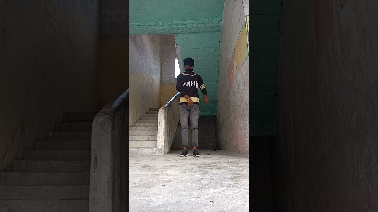 footwork dance tutorial video famesh dance 😲 tutorial video #tutorial #shorts