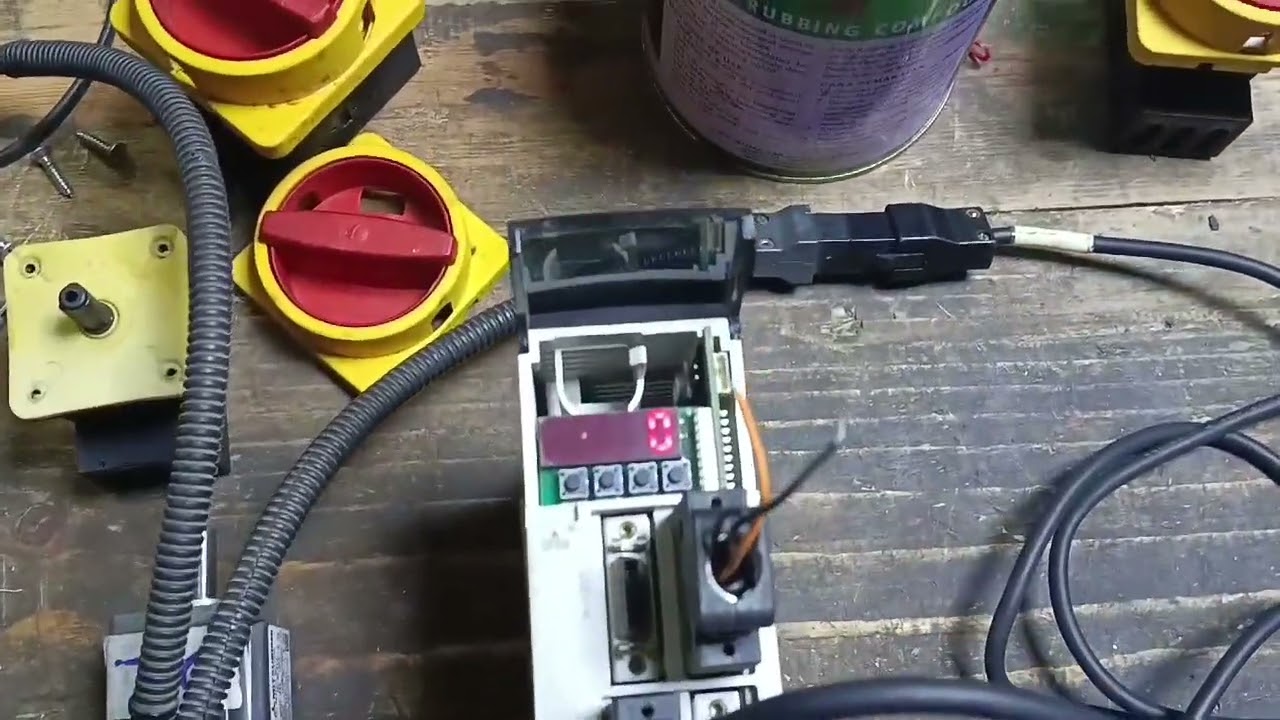 CARA TEST JOG SERVO MITSUBISHI MR-J2S