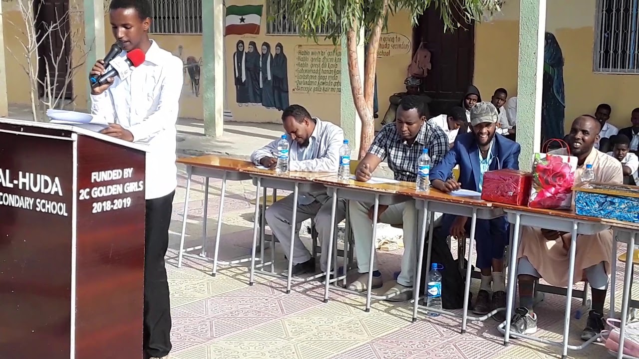 Maansada Gedgedoon - Halabuur Maxamed Xasan Maxamed (Awliyo).