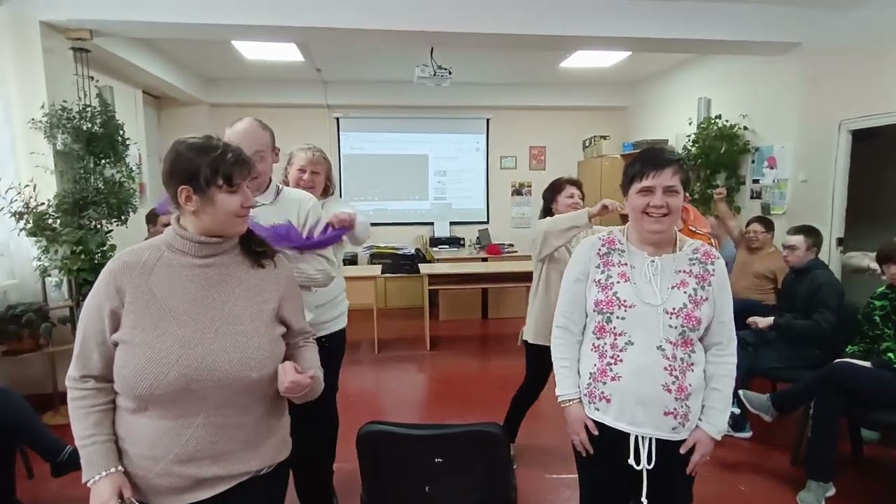Масляна у «КРОК НАЗУСТРІЧ»: Зустрічаємо весну з піснями, танцями та млинцями!