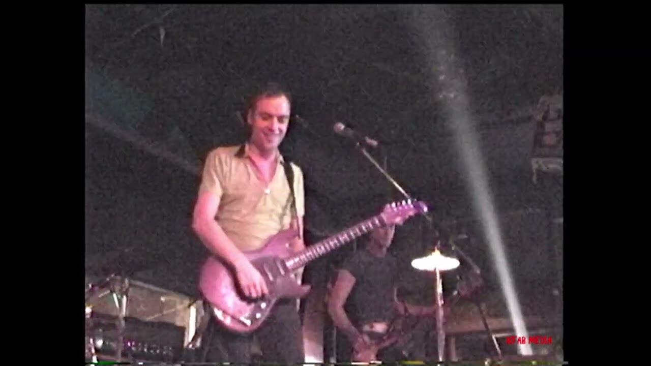 howlin maggie live at sudsy malones (cincinnati, ohio) 11/7/99