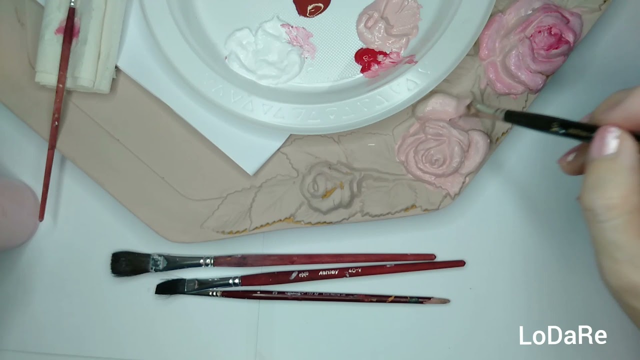Blending for smooth velvety surface from LoDaRe Chalk paint.