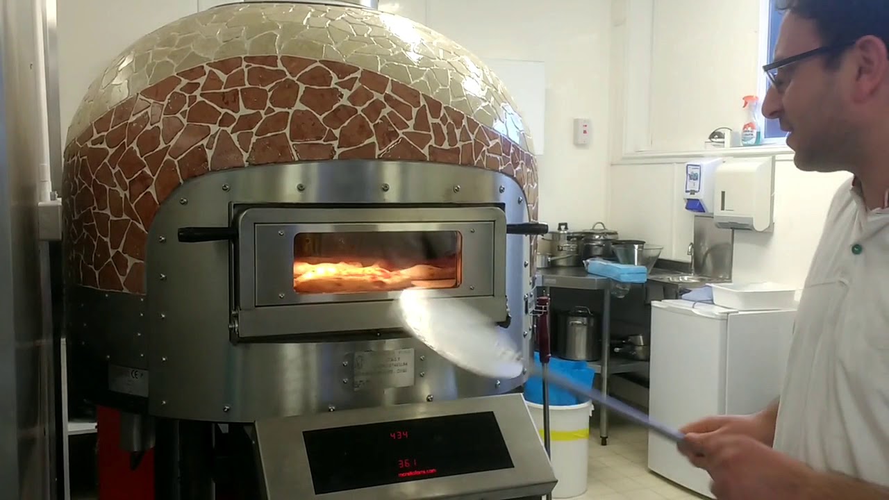 FRV100 neapolitan pizza