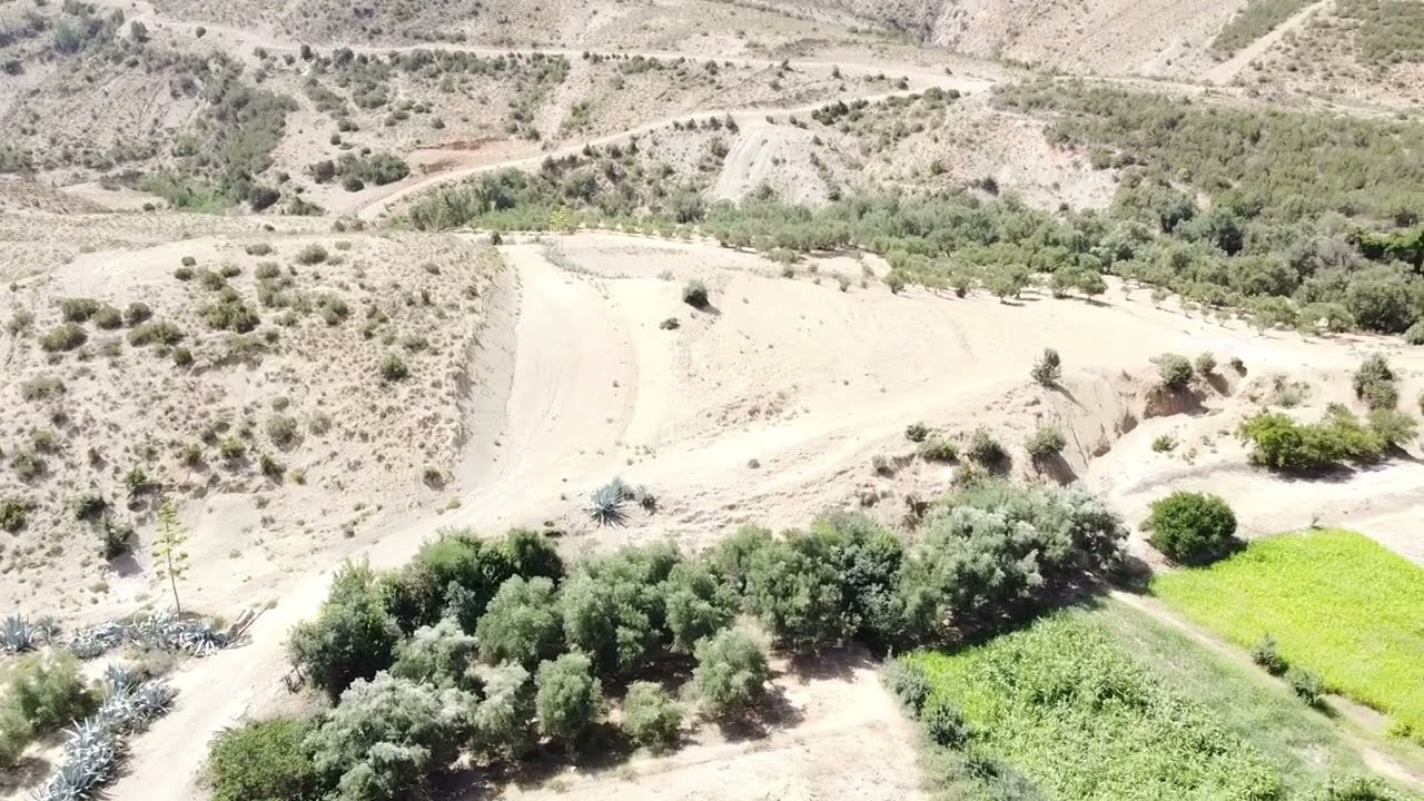 Vue aérienne au dessus d'Aderj/Ait Alahem | جولة فوق دواوير أدرج أيت علاهم