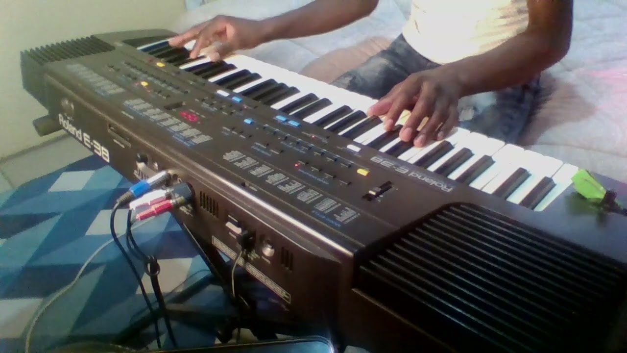 Enkazimulweni (By Malibongwe Kabini) iTende Style Roland E-38