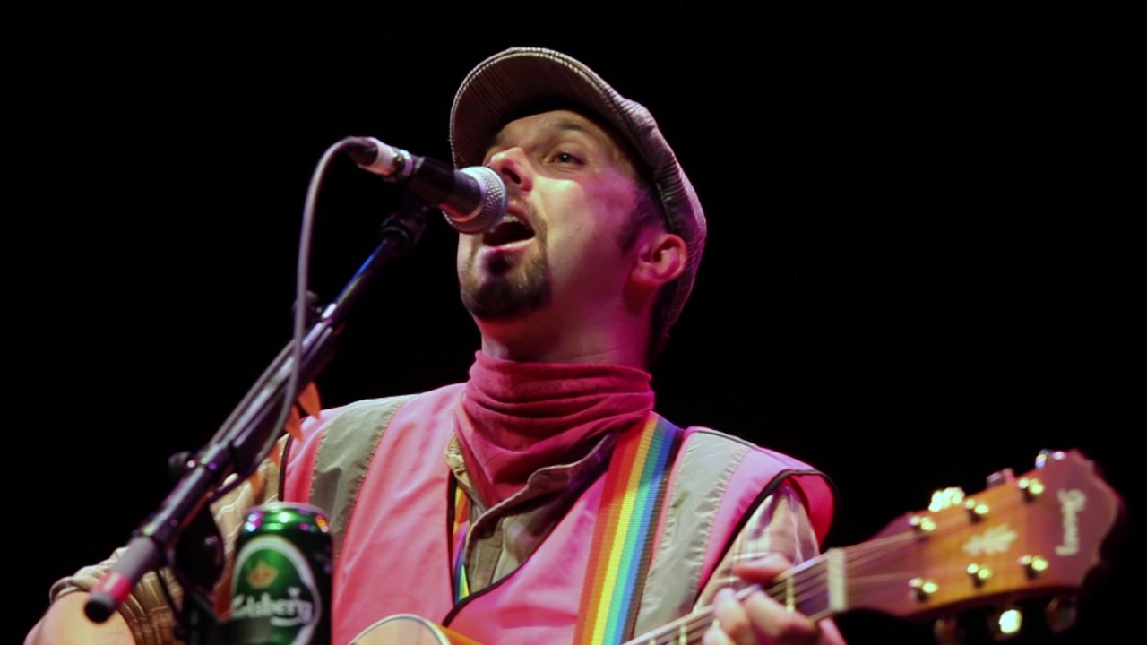 The Lancashire Hotpots - Perks of The Job (Live At The Lowry)