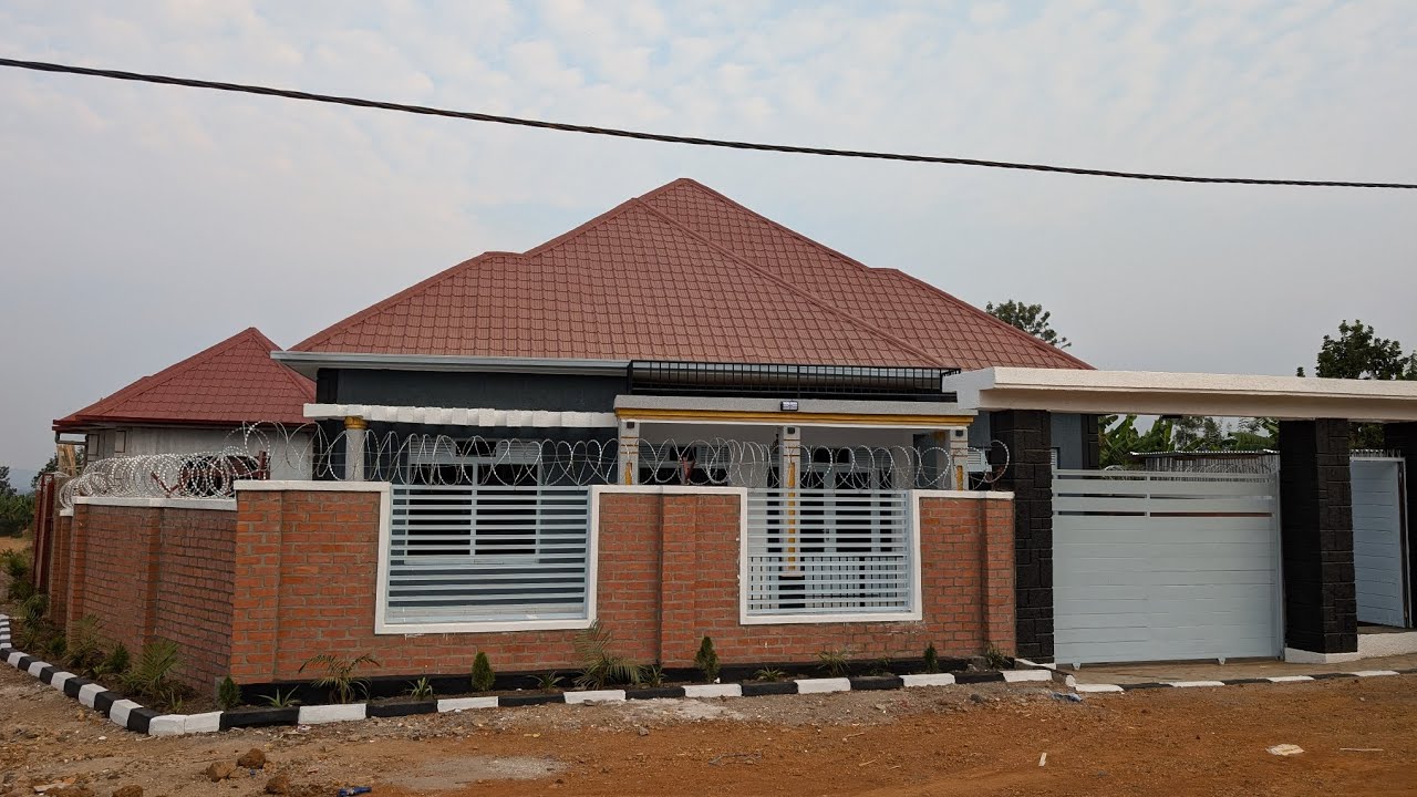 Inzu nziza ebyiri zigurishwa make kicukiro kanombe busanza nimari ubuso bwa 400 sqm  0789394412