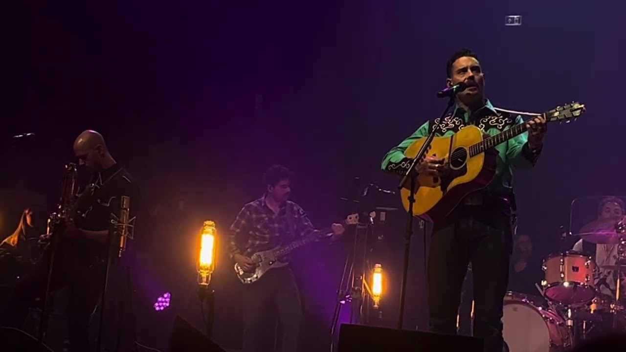 Douwe Bob “Wichita Lineman” The Story Of Country Concertgebouw Amsterdam 
