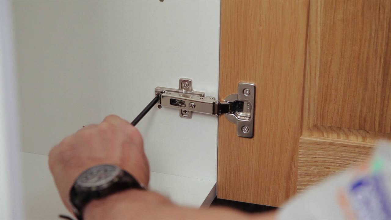 Cooke & Lewis 2016 - Standard overlay hinges