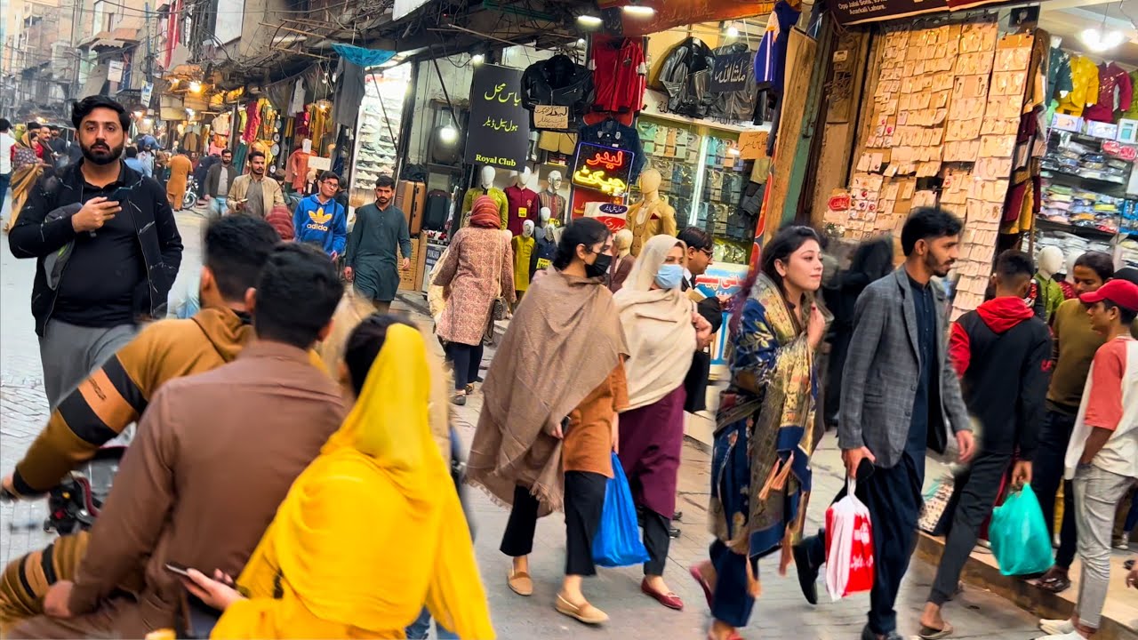 The Beautiful City Of Pakistan, Lahore 4K-Walking Tour Of Vibrant Bazaar Inside Old Lahore [Full HD]