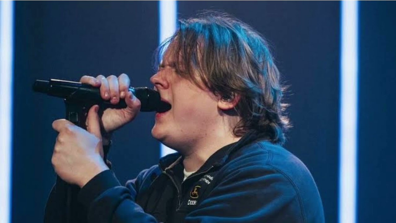 Lewis Capaldi - Mamma Mia / Can't help falling in love