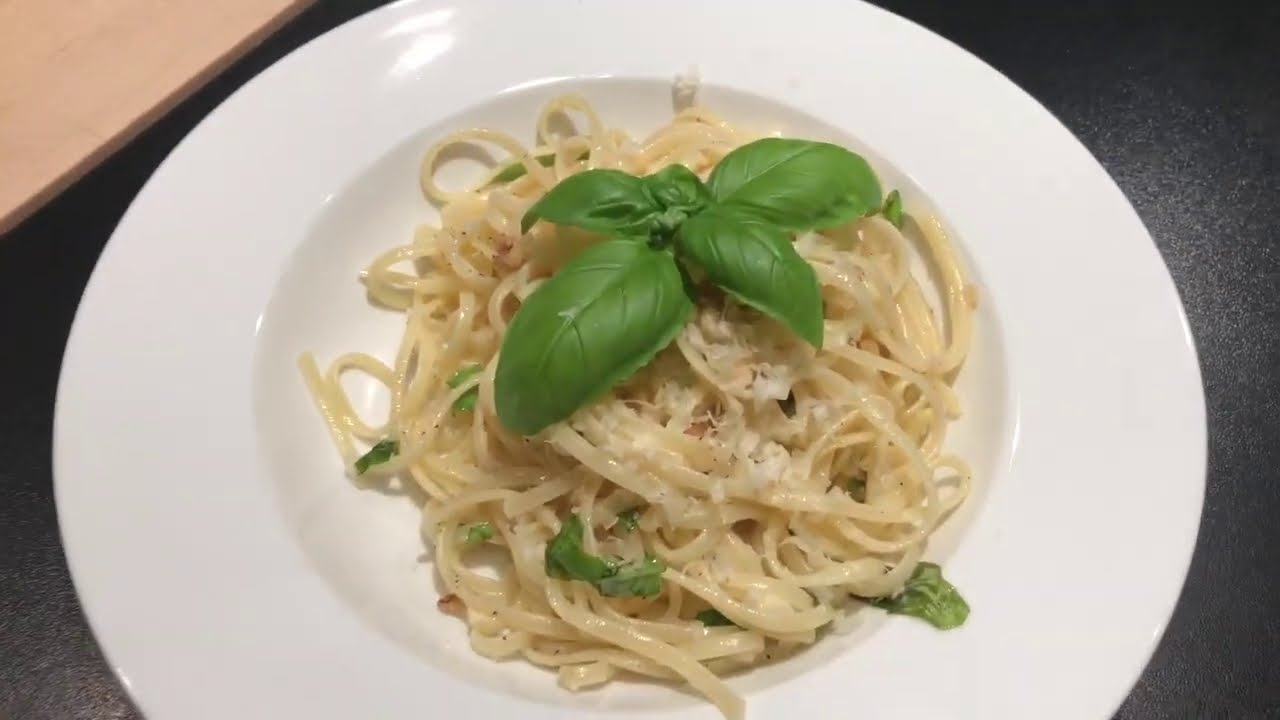 Recette de pâtes simple et rapide parmesan, ail, basilic