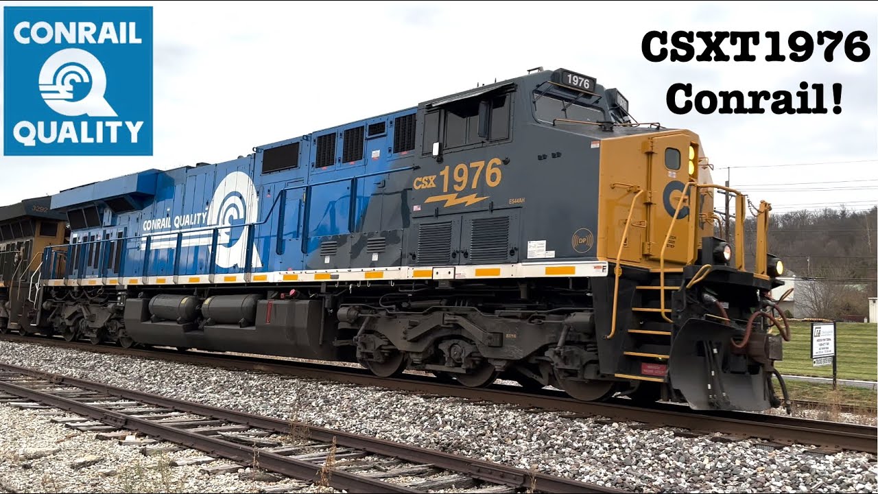 CSX 1976 Conrail Heritage Unit Leads M576
