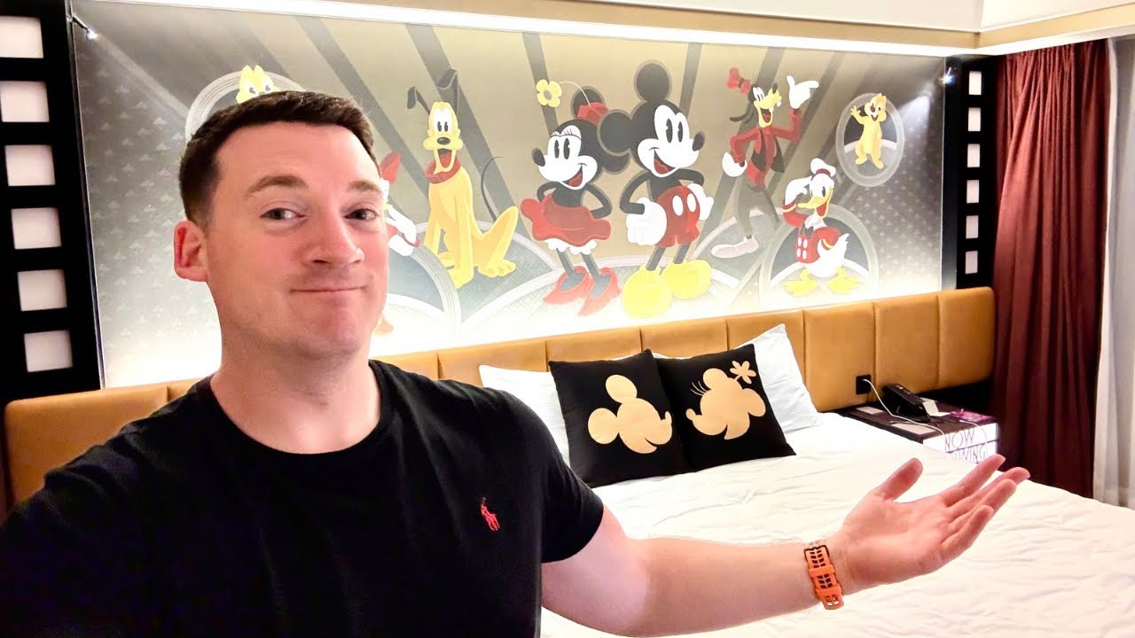 I Tried a Disneyland Hong Kong Hotel | Disney’s Hollywood Hotel
