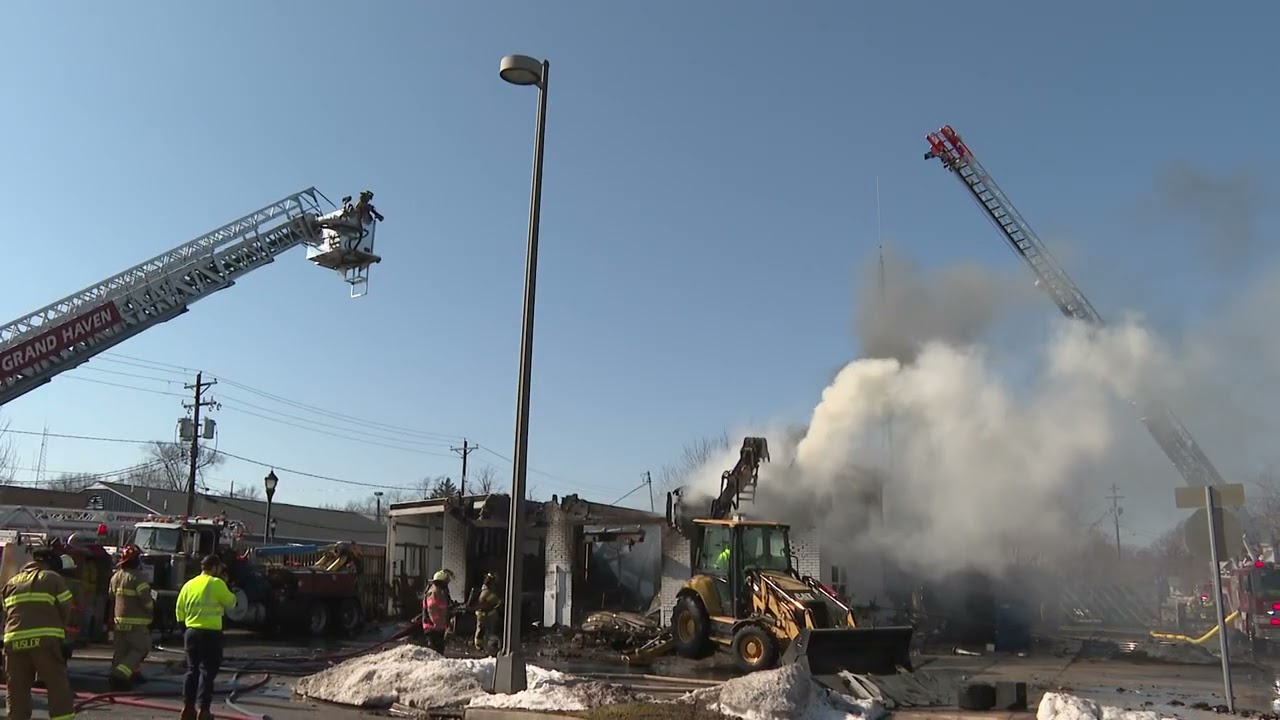 Dick's Towing & Recovery in Grand Haven, MI Destroyed by Fire