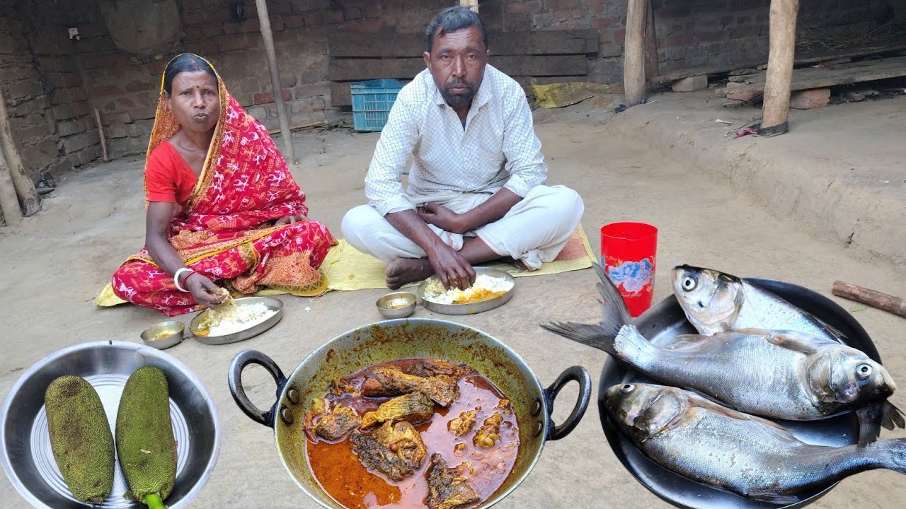 How to cook and eat FISH CURRY|Vegetable cooking recipes prepared by tribal family|village life