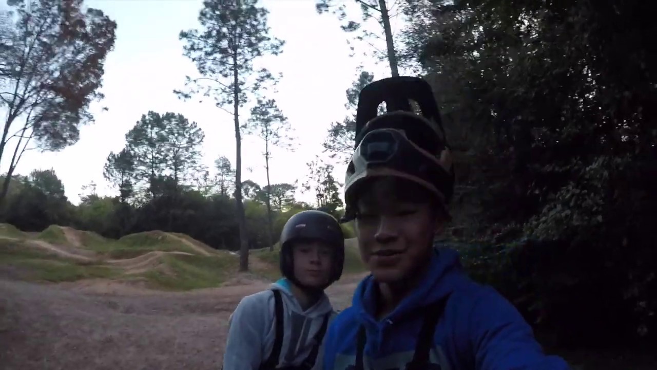 Dirt jumping at red hill and grove!!
