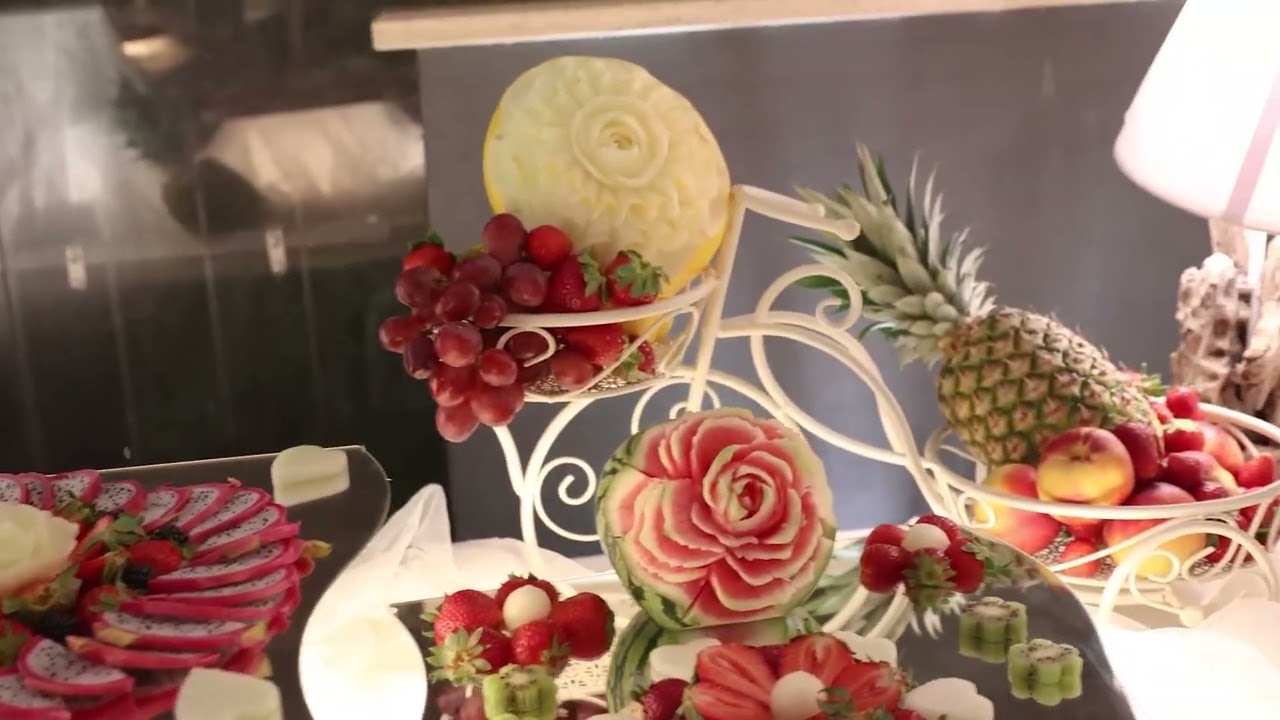 BUFFET DI FRUTTA REALIZZATO PER EVENTO WEDDING. FRUIT CHEF. FRUIT EVENT