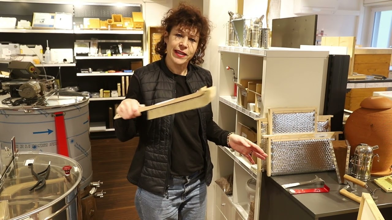 Welches Werkzeug Neuimker*Innen brauchen