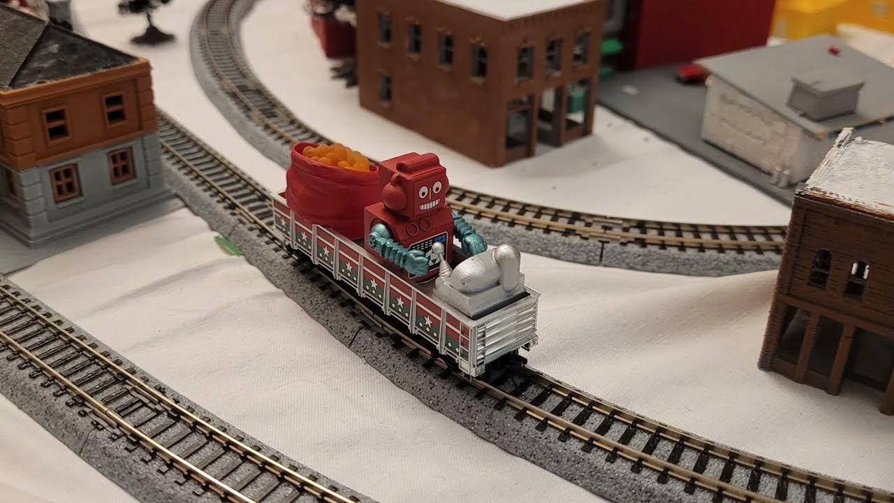 Обзор рождественского набора поездов Micro Trains Robot Christmas в масштабе N.