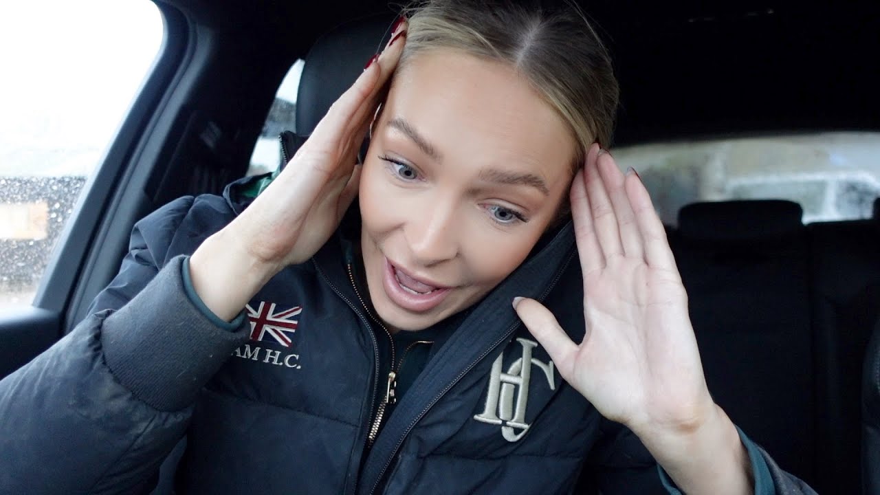 TRAINING WITH MY IDOL, BEAUTY APPOINTMENTS & FESTIVE UNBOXING | Vlogmas day 9