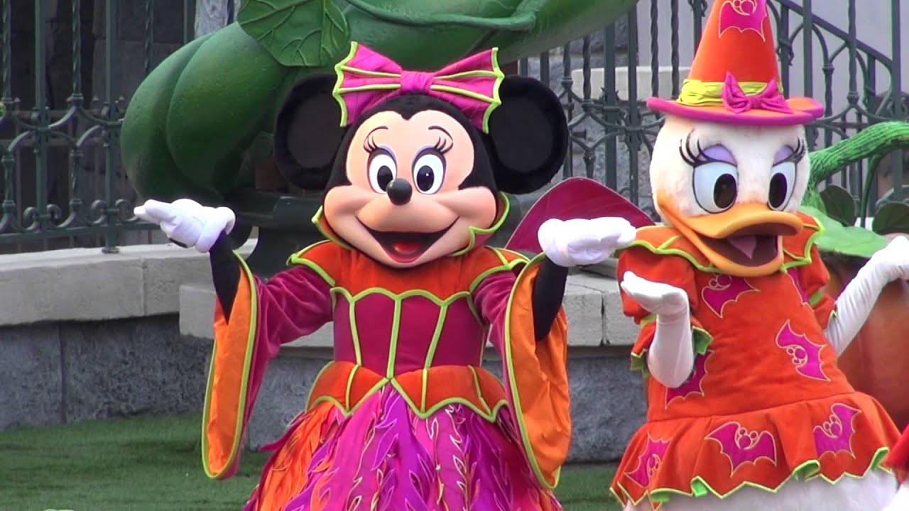 Mickey's Halloween Treat in the Street　Disneyland Paris　5回目高台