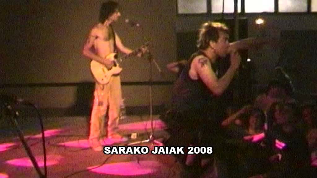 Etsaiak - Apurtu arte