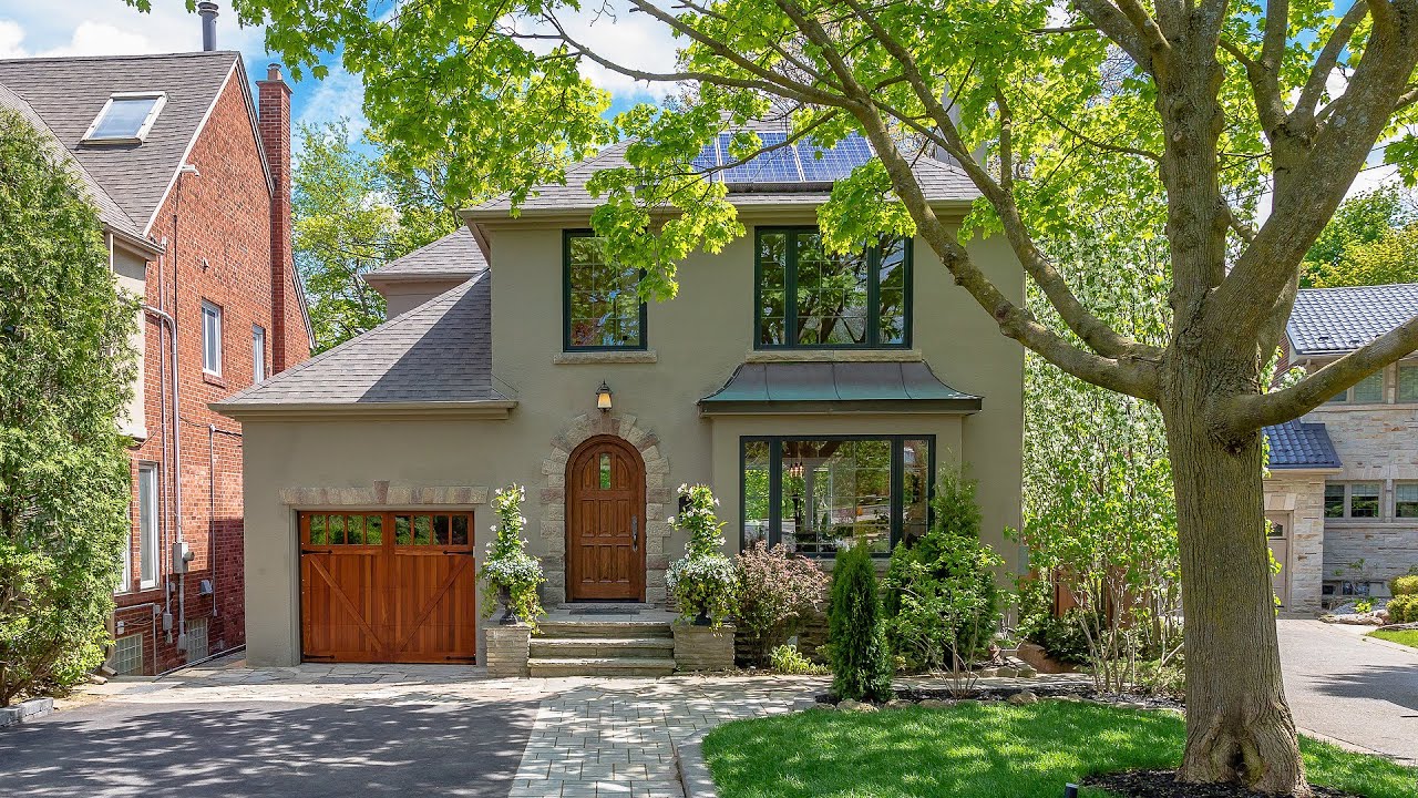 33 Old Mill Terrace, Toronto, ON