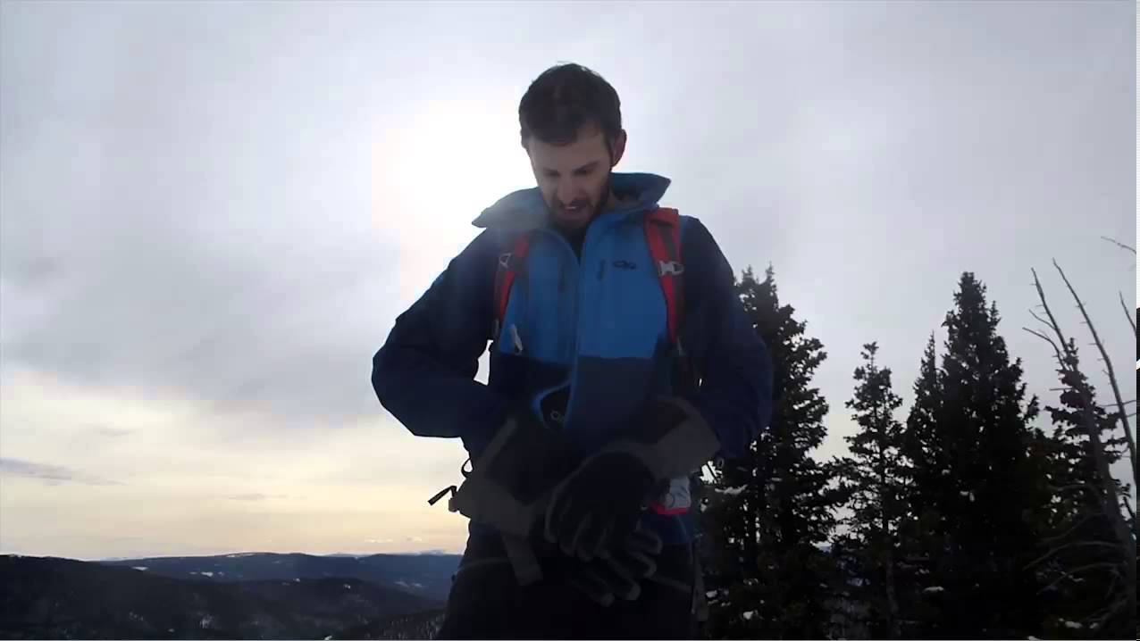 How To Keep Your Hands Warm While Skiing In The Backcountry