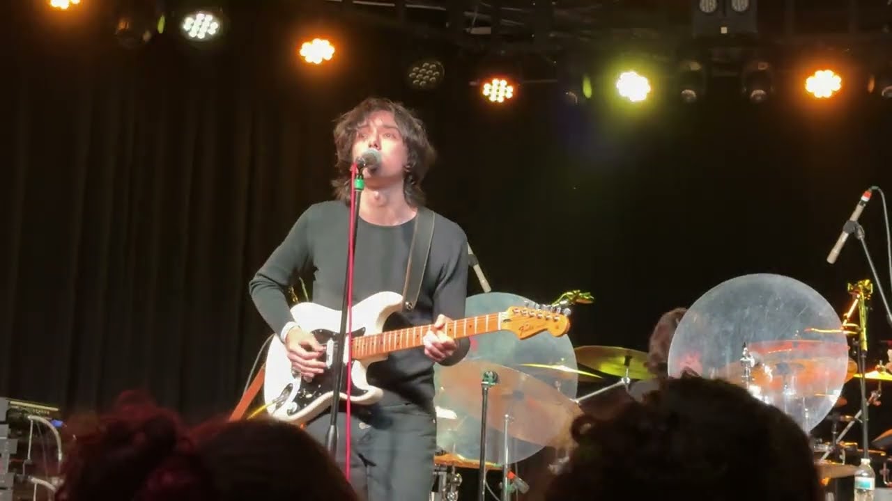 Benches - Naive @ The Glass House [Gloomtown Tour] 4/27/2024