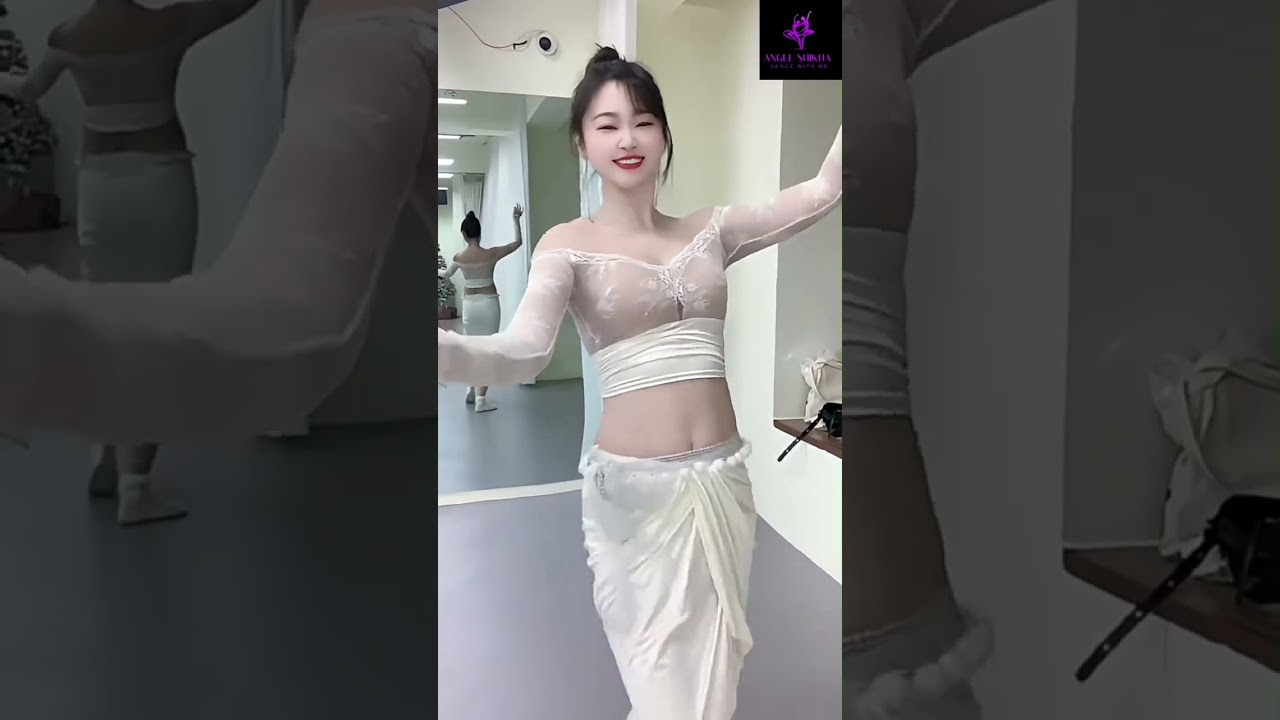 Gold Bath - Angel Shikha (Dance Video)