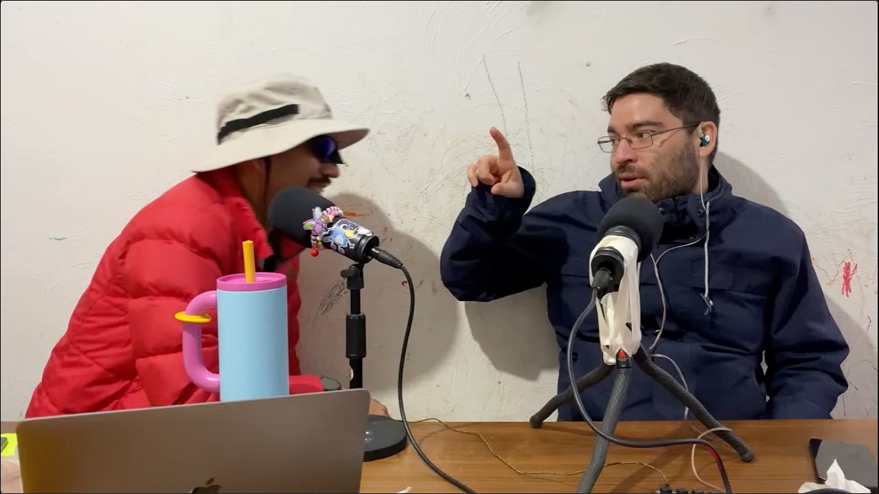 👙 Percheros Caminantes, Conciertos Koreanos y Diseño Latinoamericano 📺 | Los Explícitamente