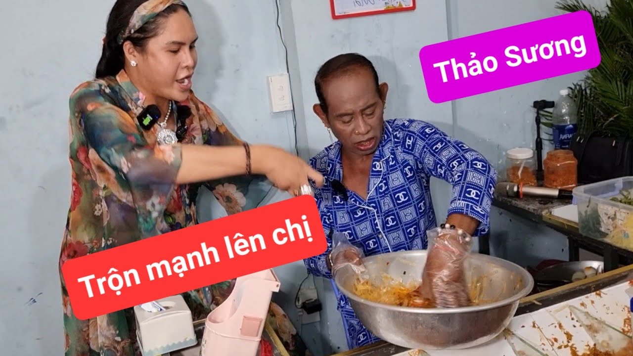 Idol Thảo Sương trổ tài trộn bánh tráng DIVA Cát Thy - Ẩm thực Cha Rồng