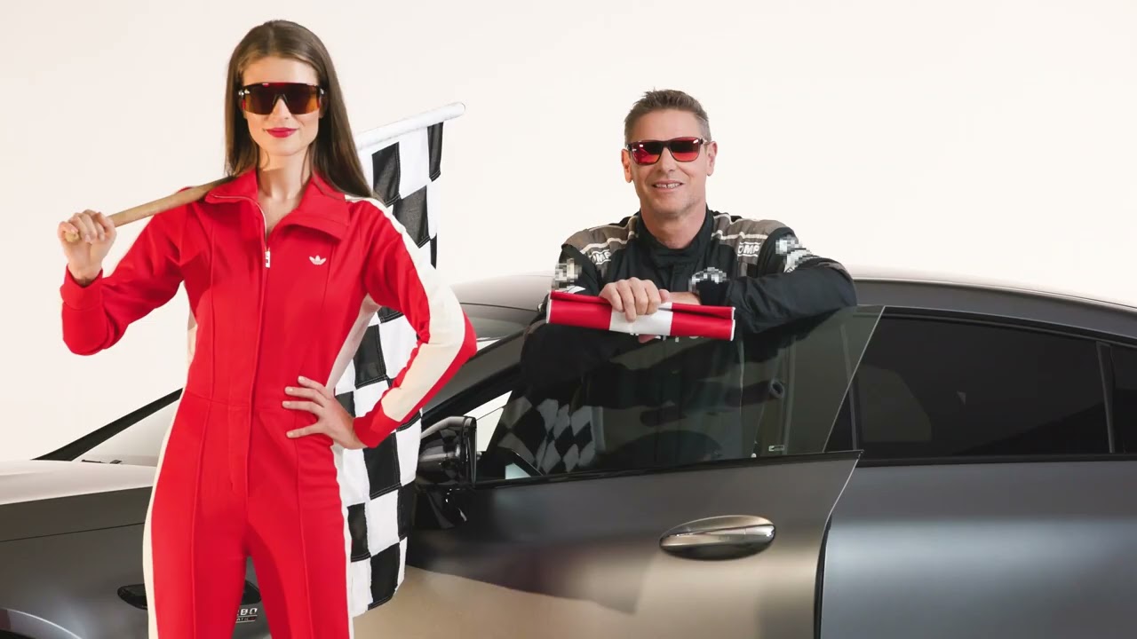 Formel 1 Safety Car Fahrer Bernd Mayl&auml;nder x gloryfy Edition