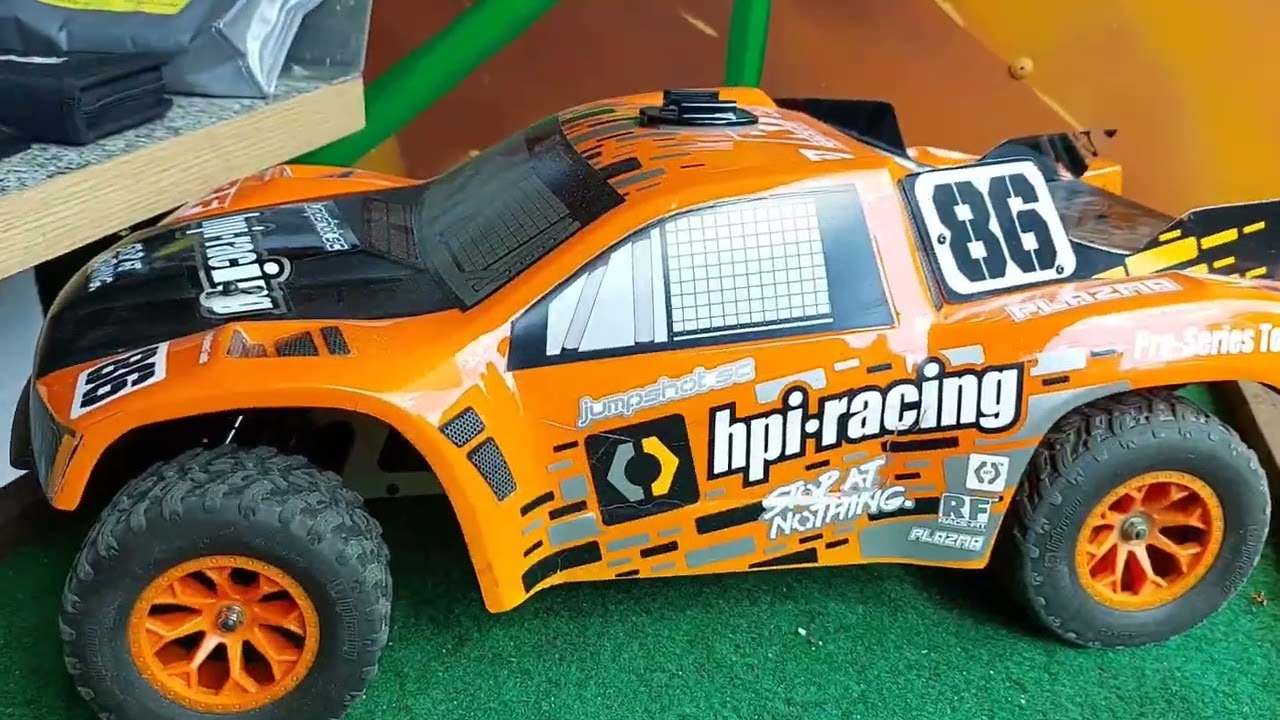 Vergleich Traxxas Slash vs HPI Jumpshot SC + Rennen (German/Deutsch)