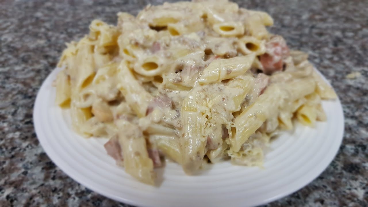 Creamy Carbonara with beef and Penne pasta