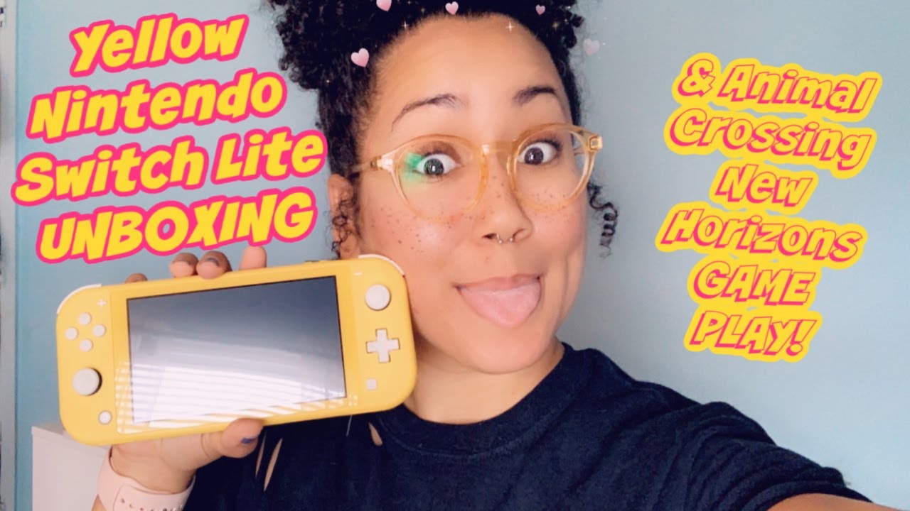 YELLOW NINTENDO SWITCH LITE UNBOXING // 10 MINS OF ACNH GAME PLAY!
